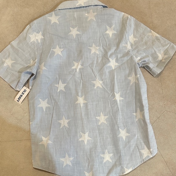 Old Navy Kids Blue Star Print Shirt with Red Striped Pocket - Picture 4 of 4
